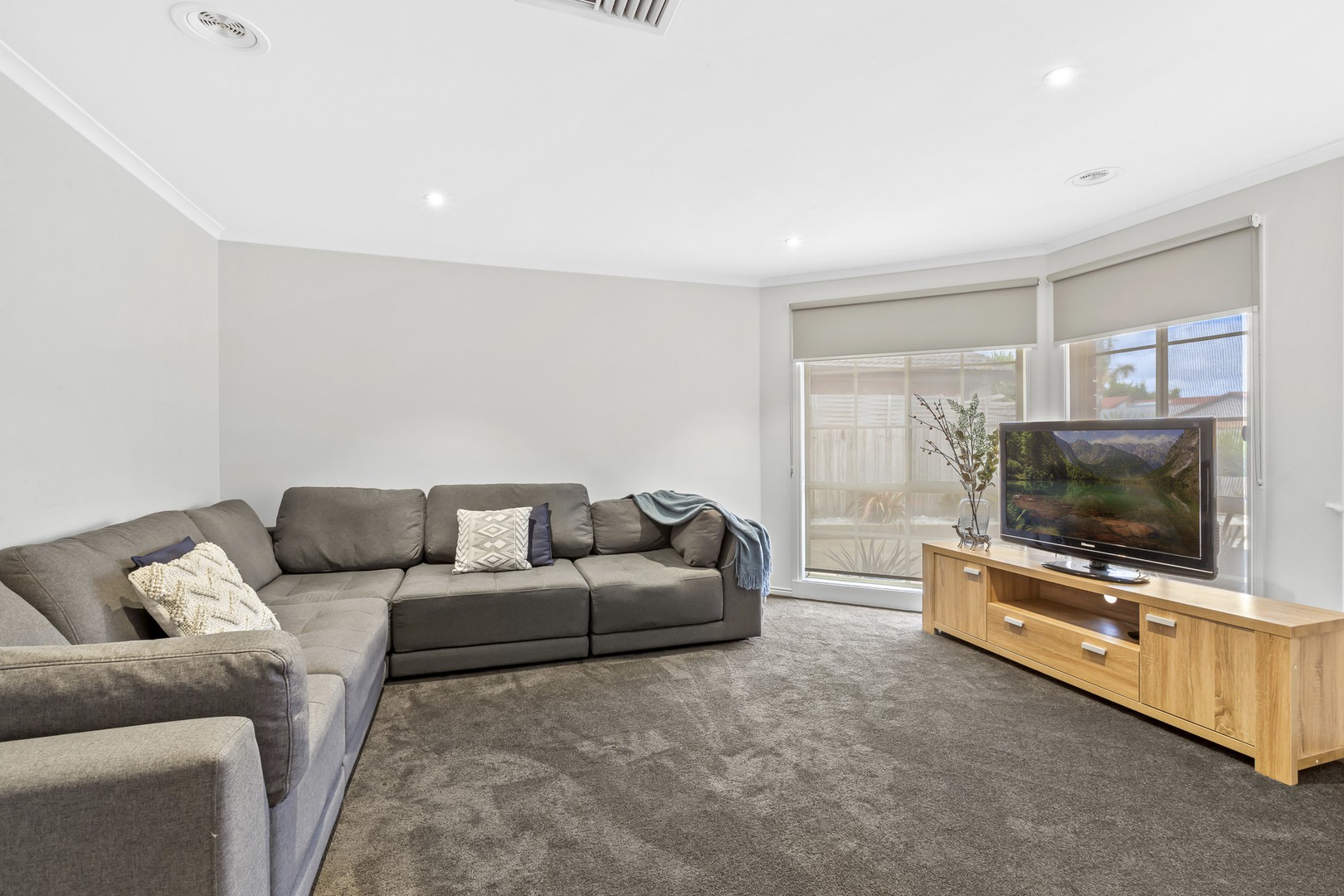 13 Pimelea WayHillside, VIC 3037, Hillside - Thumbnail 2