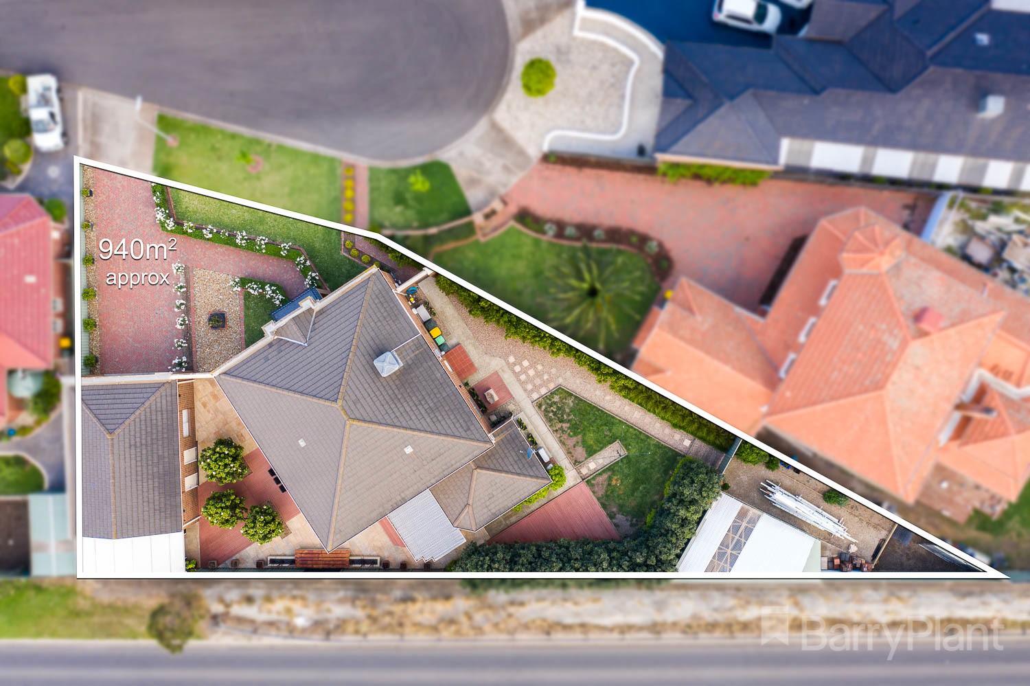 16 Cunningham CourtTaylors Lakes, VIC 3038, Taylors Lakes - Thumbnail 2