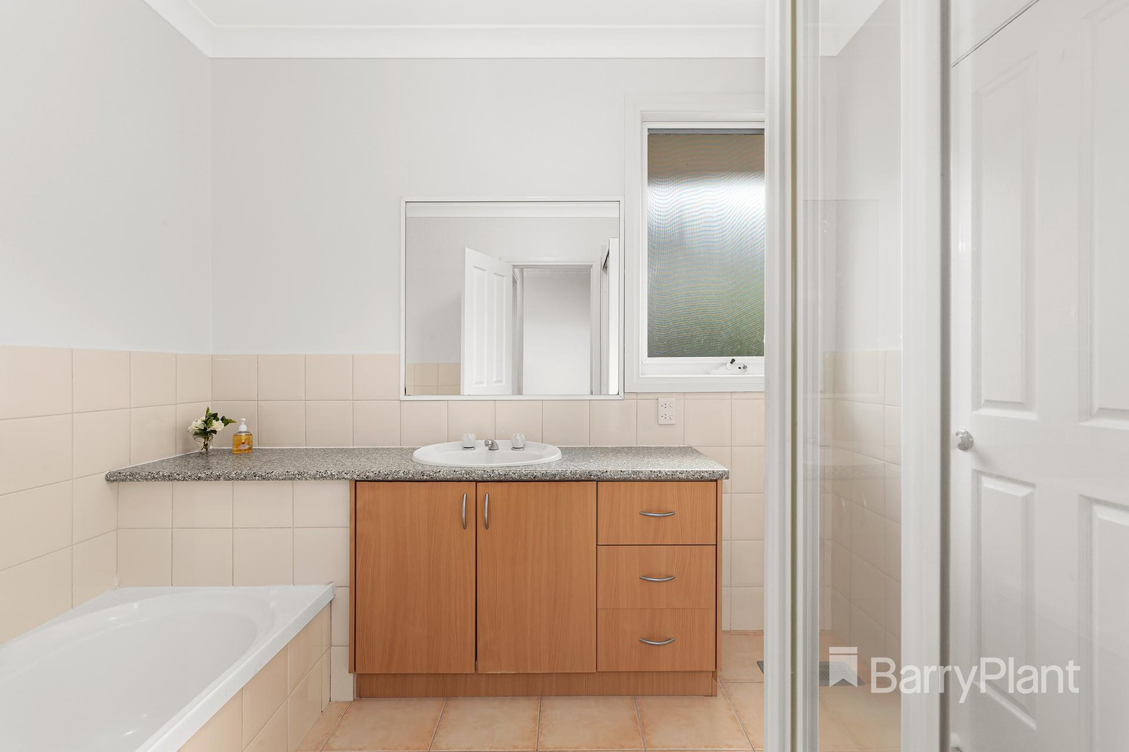 2a Fernside AvenueBriar Hill, VIC 3088, Briar Hill - Thumbnail 6