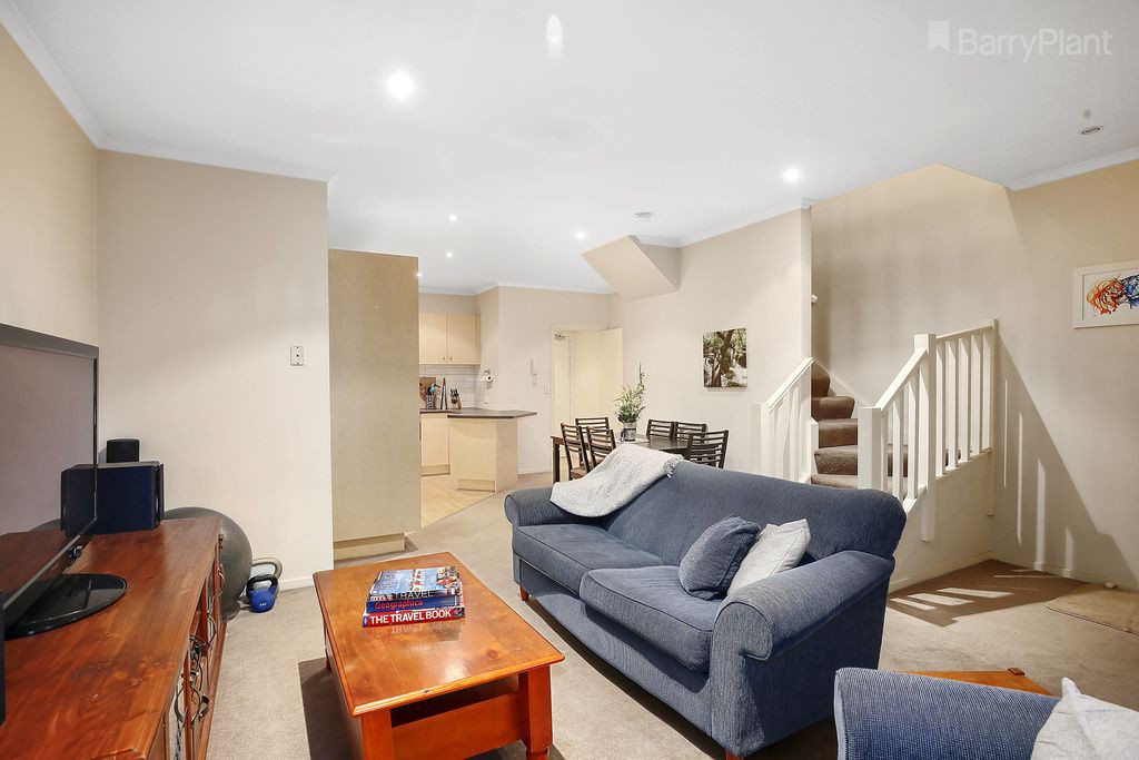 33/13-15 Hewish RoadCroydon, VIC 3136, Croydon - Thumbnail 2