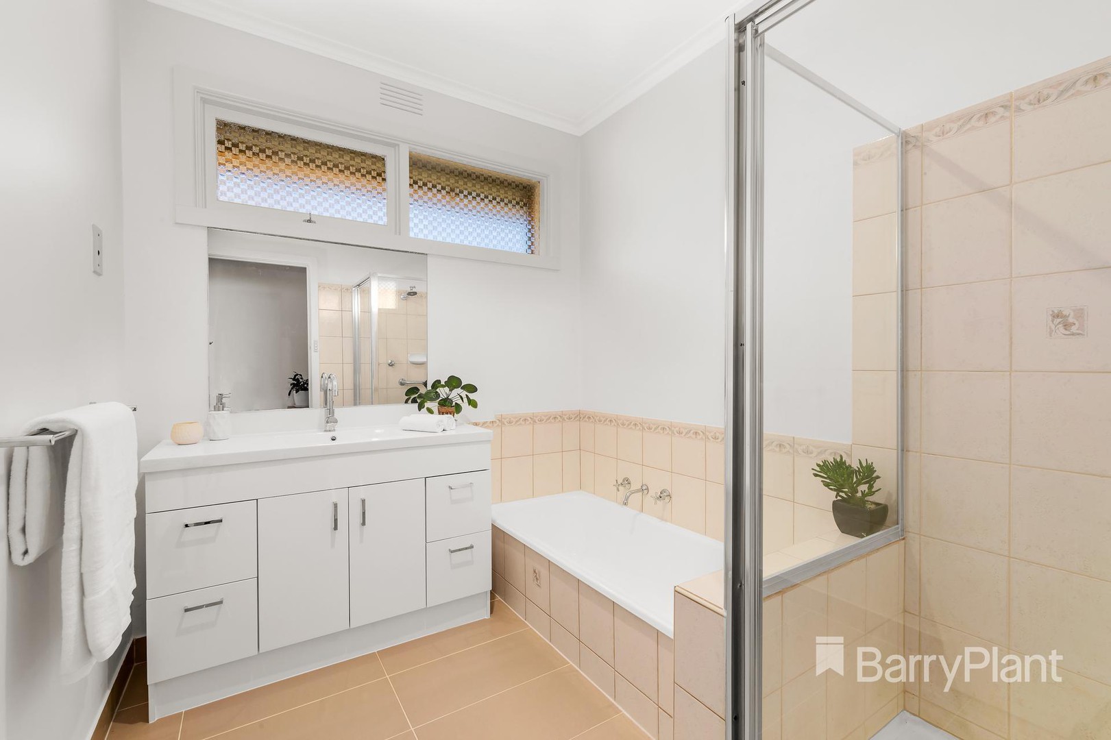 6 Bunker AvenueKingsbury, VIC 3083, Kingsbury - Thumbnail 5