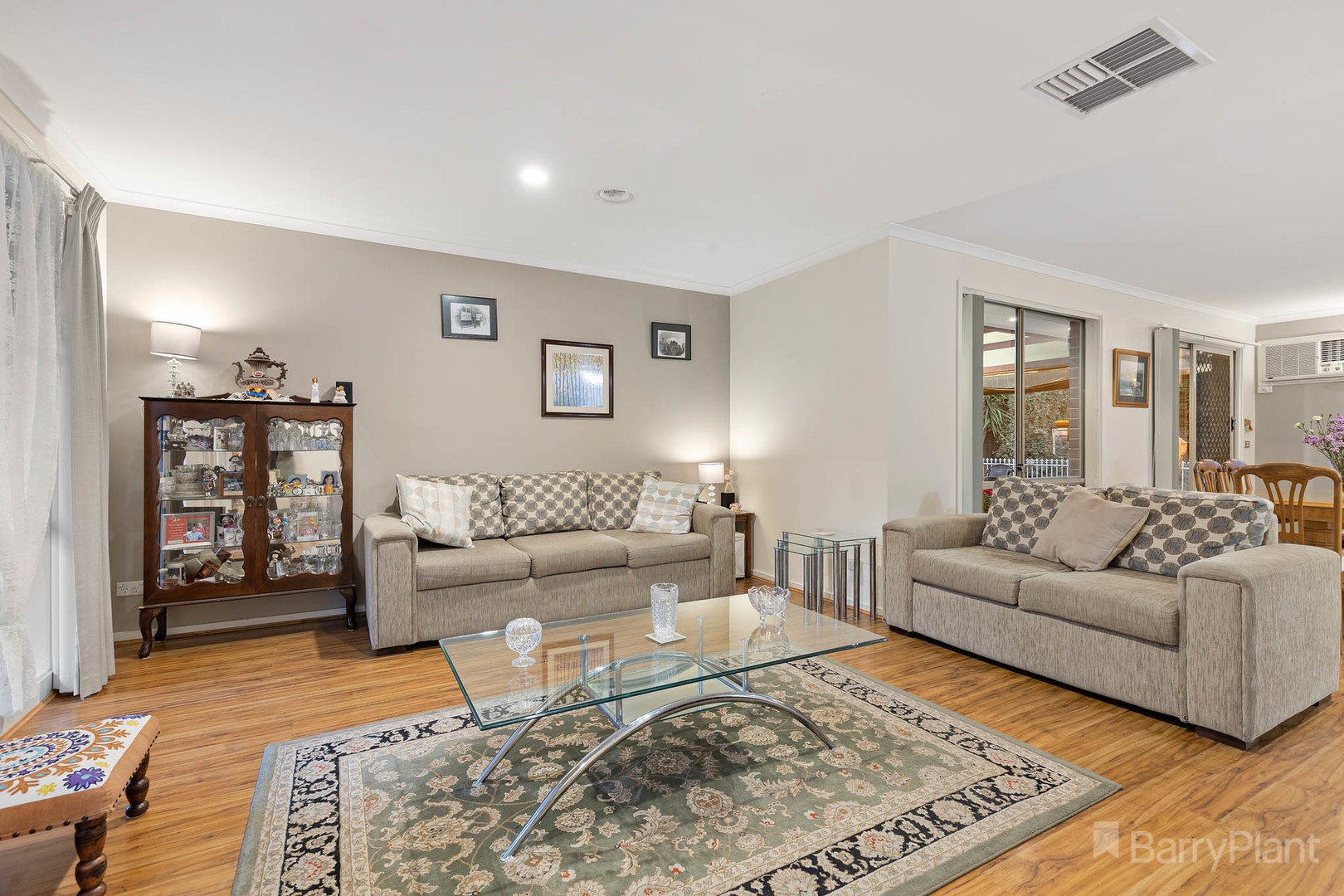 46 Samantha CrescentCranbourne North, VIC 3977, Cranbourne North - Thumbnail 3