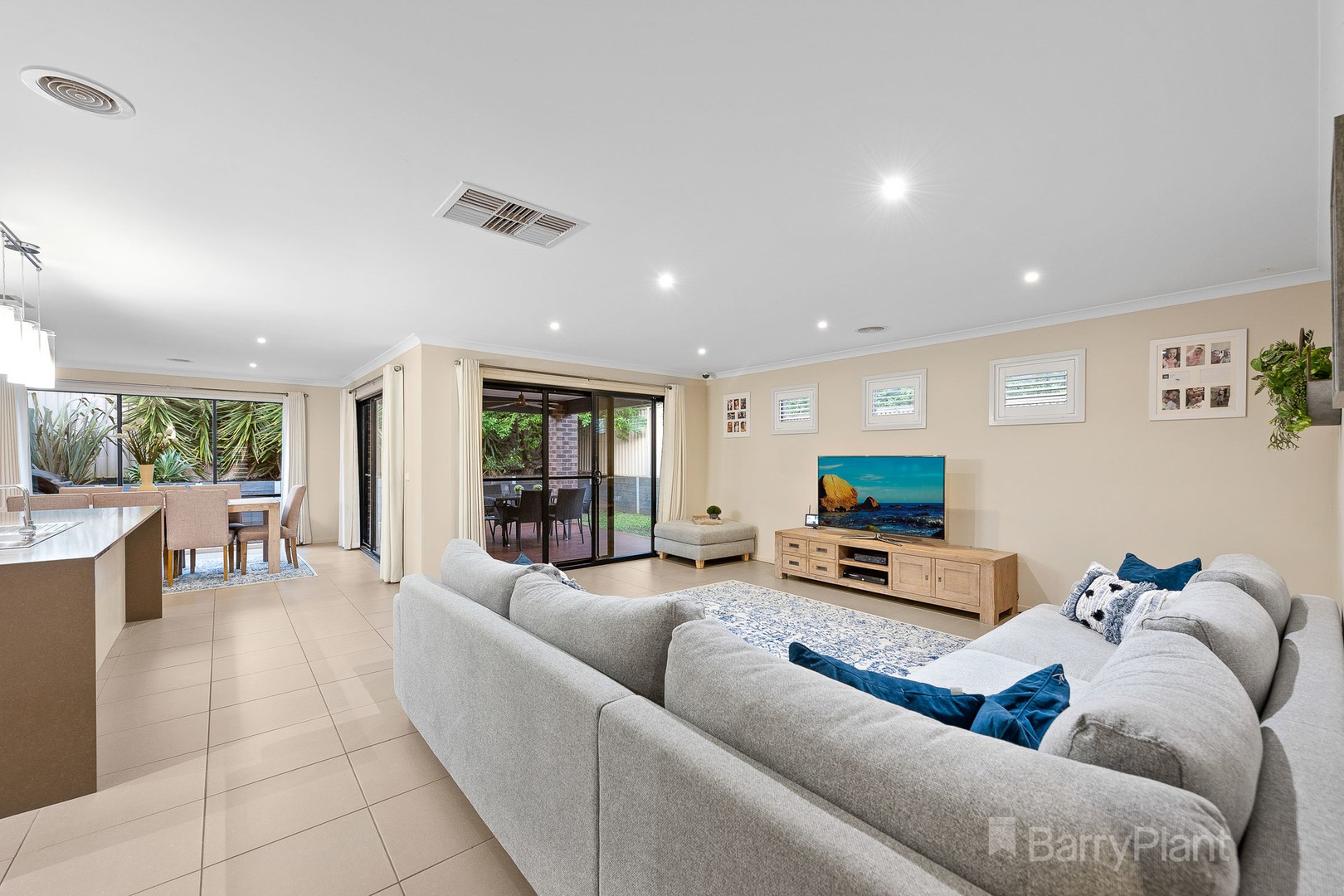 54 Harrison WayPakenham, VIC 3810, Pakenham - Thumbnail 4