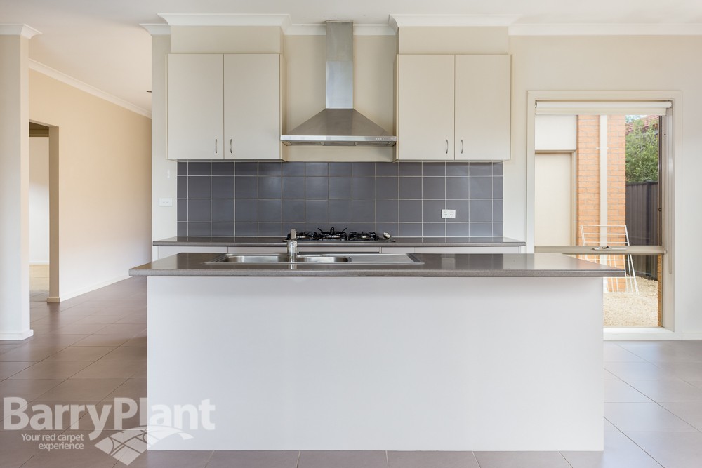 12 Kellerman Drive, Point Cook, VIC 3030 - Thumbnail 2 - 11/11/2020