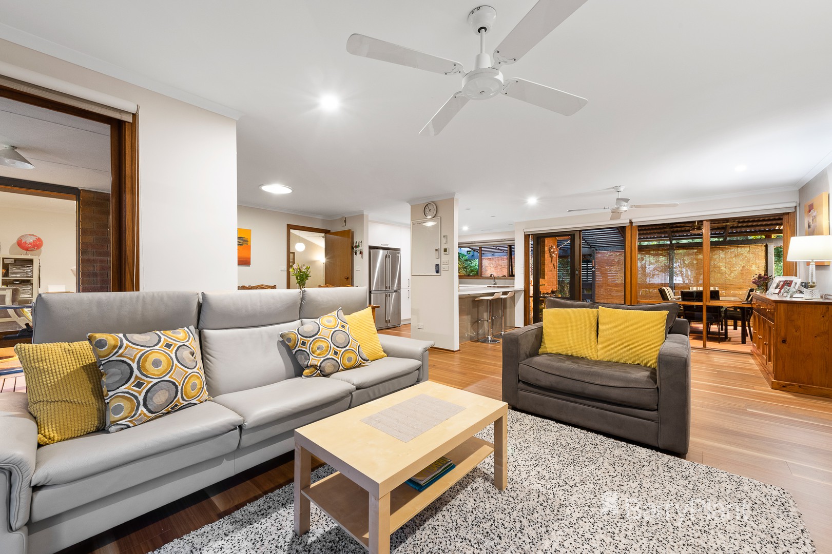 51 Glenburnie Road, Mitcham, VIC 3132, Mitcham - Thumbnail 2