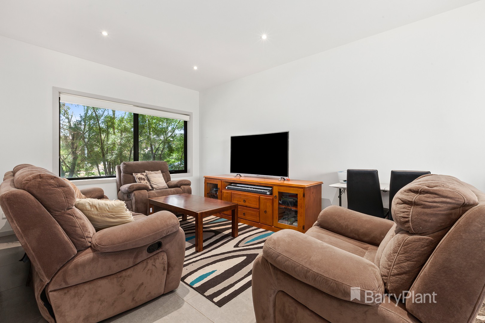 6 Vestley DriveMernda, VIC 3754, Mernda - Thumbnail 3