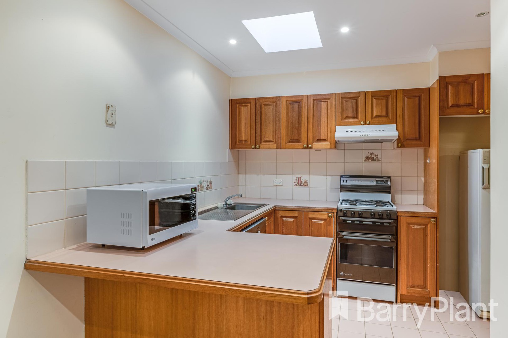 3/1 Waddington CourtHighton, VIC 3216, Highton - Thumbnail 2
