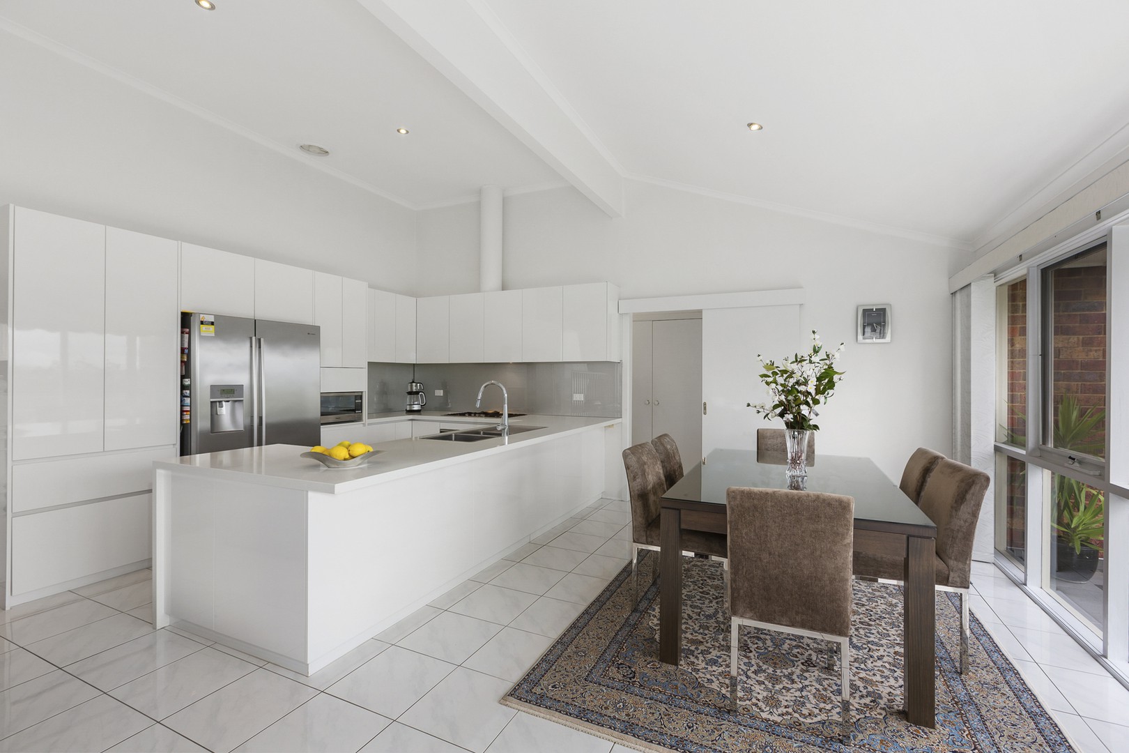 71 Craig Hill DriveWheelers Hill, VIC 3150, Wheelers Hill - Thumbnail 3