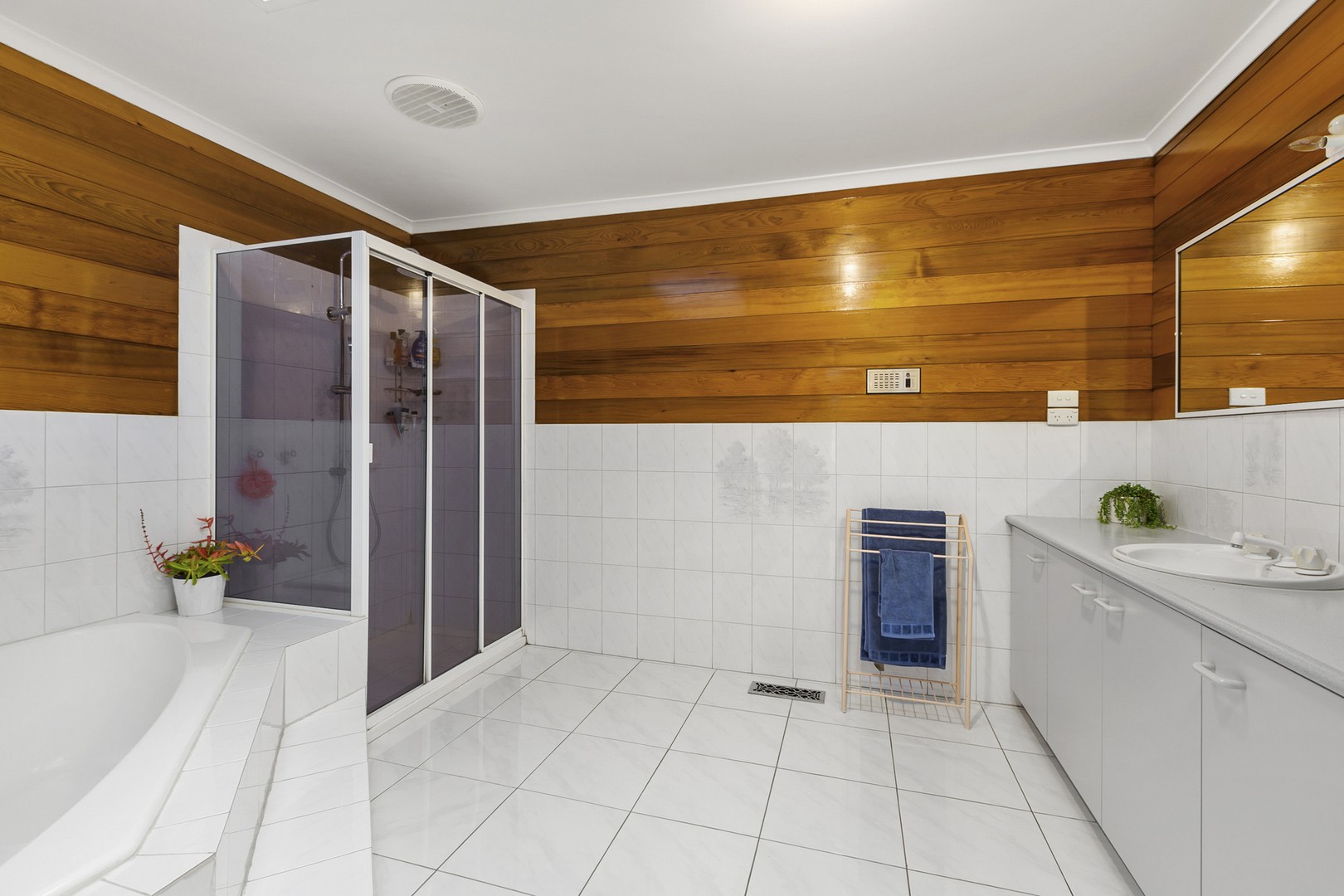 71 Craig Hill DriveWheelers Hill, VIC 3150, Wheelers Hill - Thumbnail 8