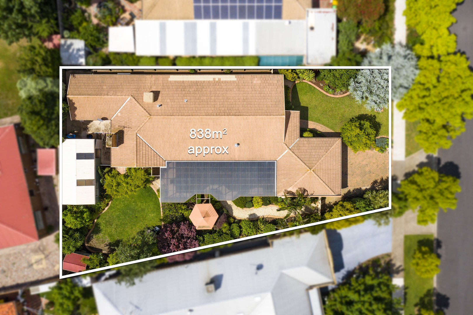 16 Panamuna AvenueTaylors Lakes, VIC 3038, Taylors Lakes - Thumbnail 2