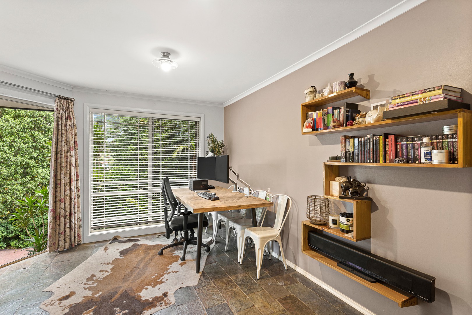 15 Kerry CloseBerwick, VIC 3806, Rangeville - Thumbnail 3