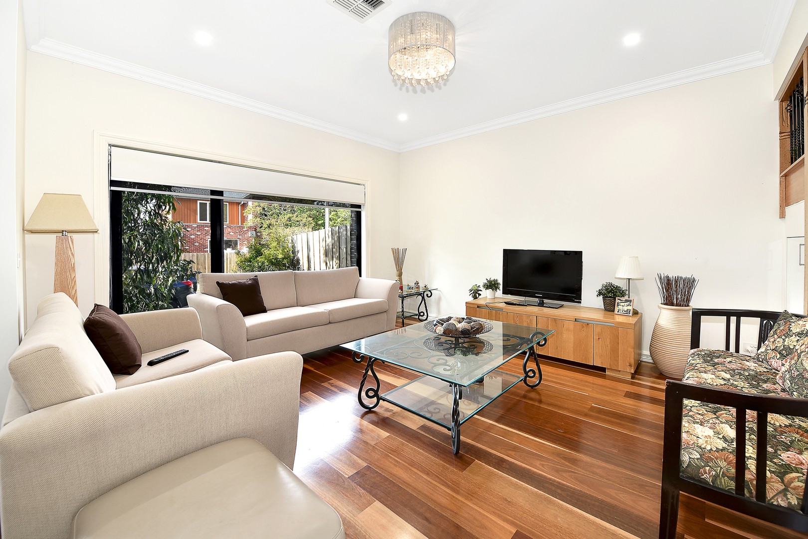 22 Toolang Court, Mount Waverley, VIC 3149 - Thumbnail 2 - 18/11/2020