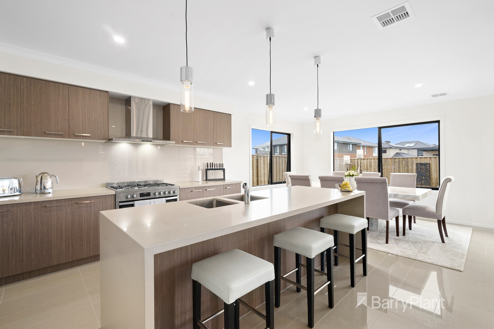 14 Creekside StreetClyde, VIC 3978, Clyde - Thumbnail 2