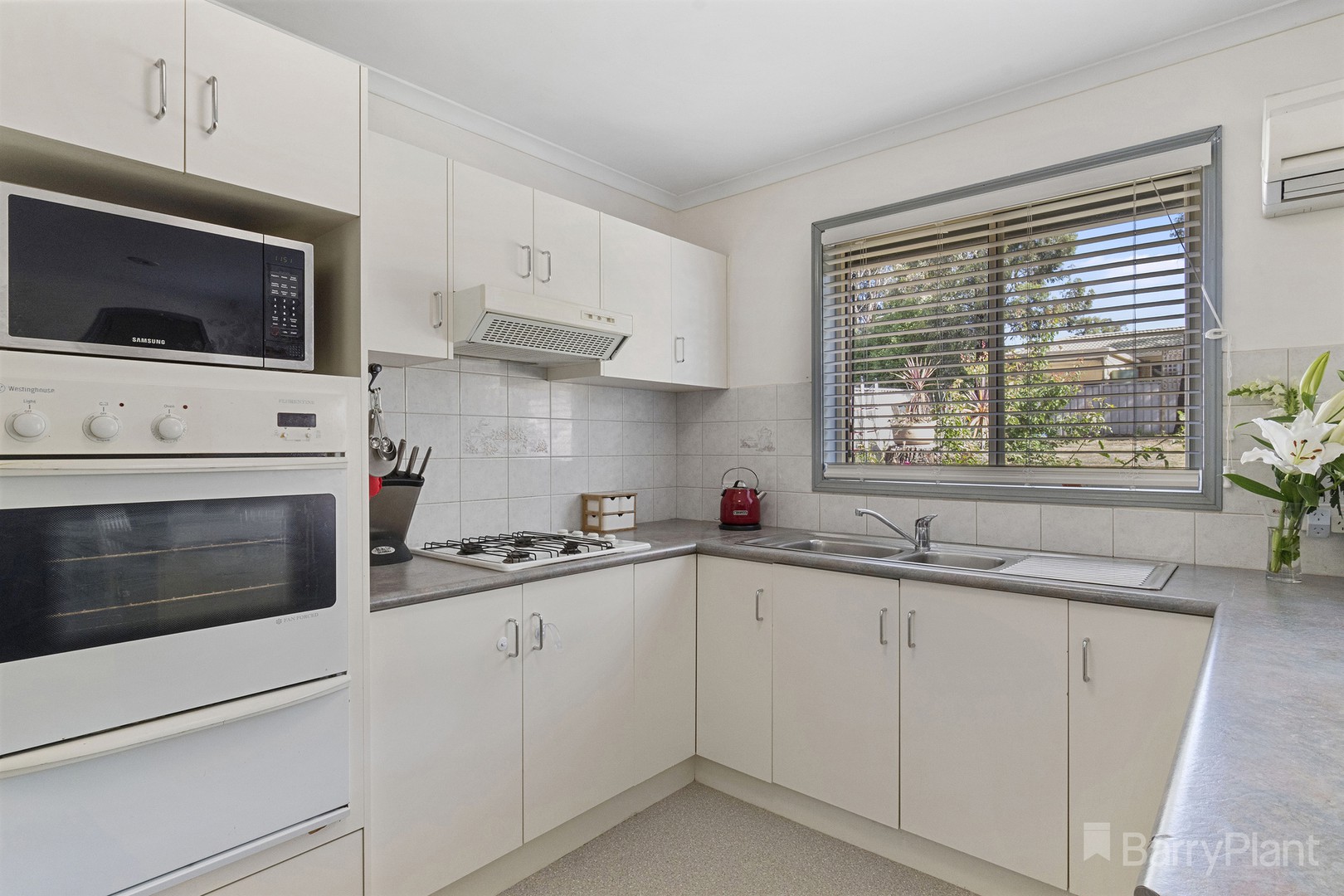 13 Lukin CrescentKangaroo Flat, VIC 3555, Kangaroo Flat - Thumbnail 2