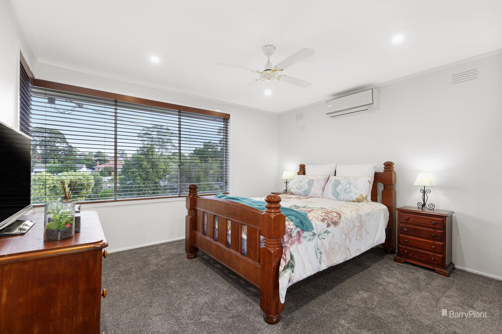 55 Medbury AvenueGreensborough, VIC 3088, Greensborough - Thumbnail 6