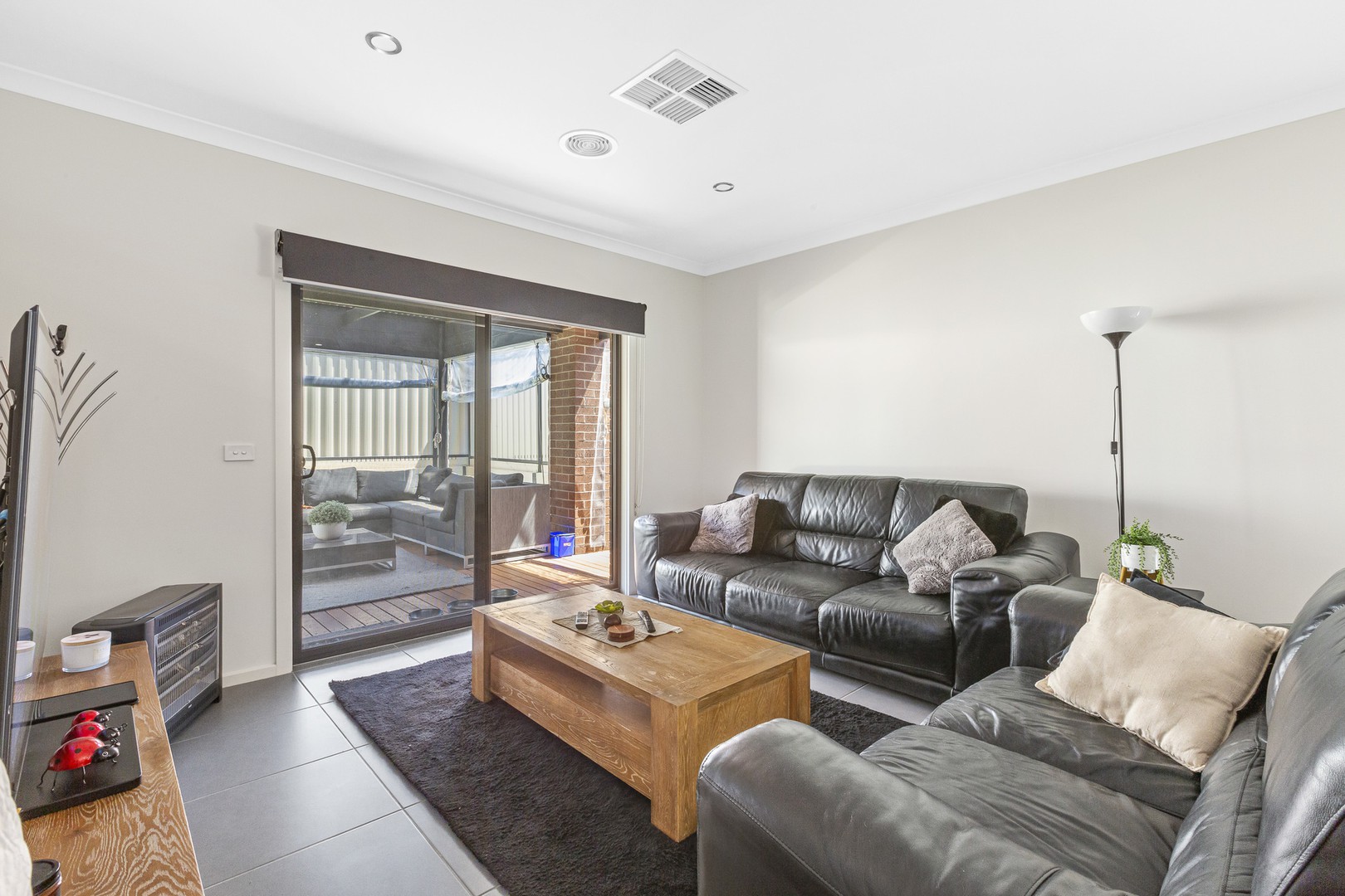 5 Hawking CrescentFraser Rise, VIC 3336, Fraser Rise - Thumbnail 2