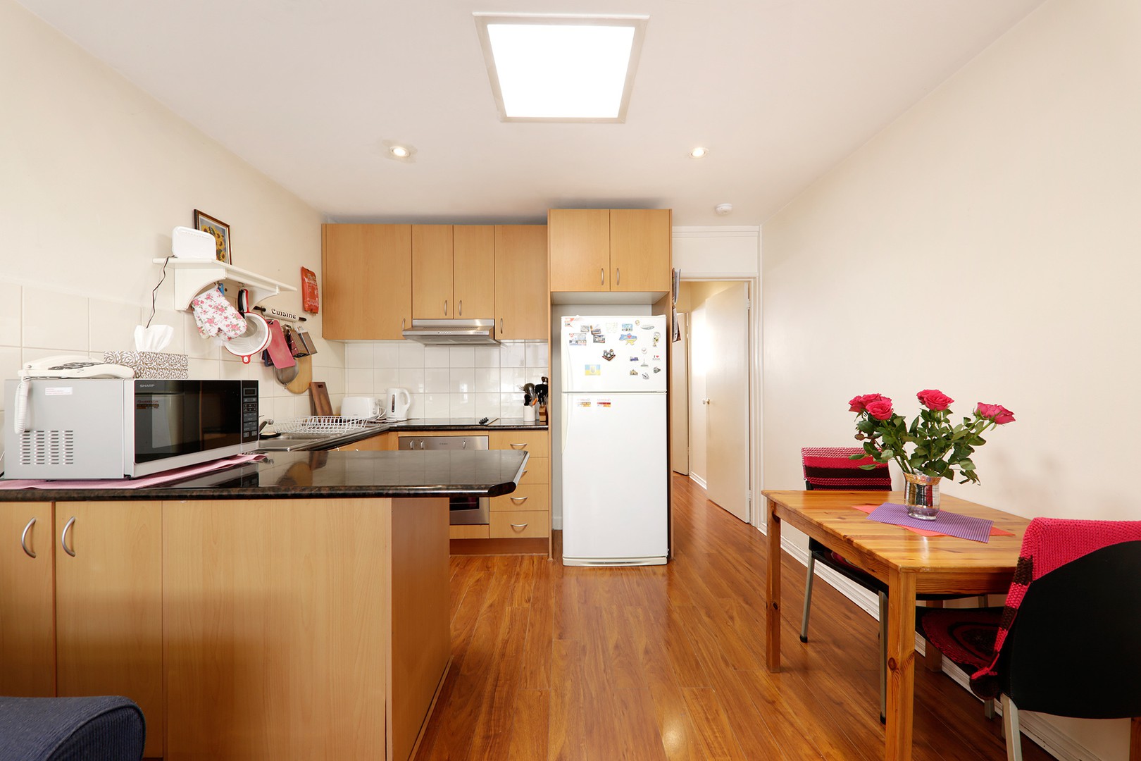 2/8 Adelaide StreetMurrumbeena, VIC 3163, Murrumbeena - Thumbnail 3
