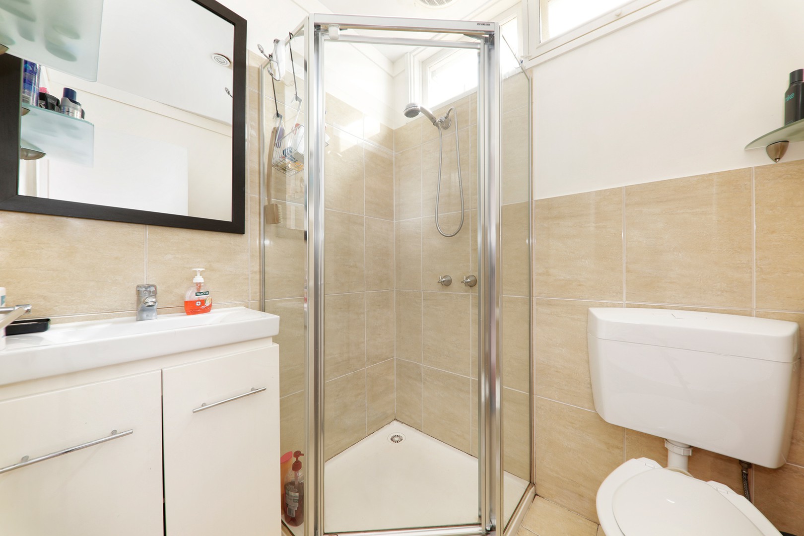 2/8 Adelaide StreetMurrumbeena, VIC 3163, Murrumbeena - Thumbnail 4