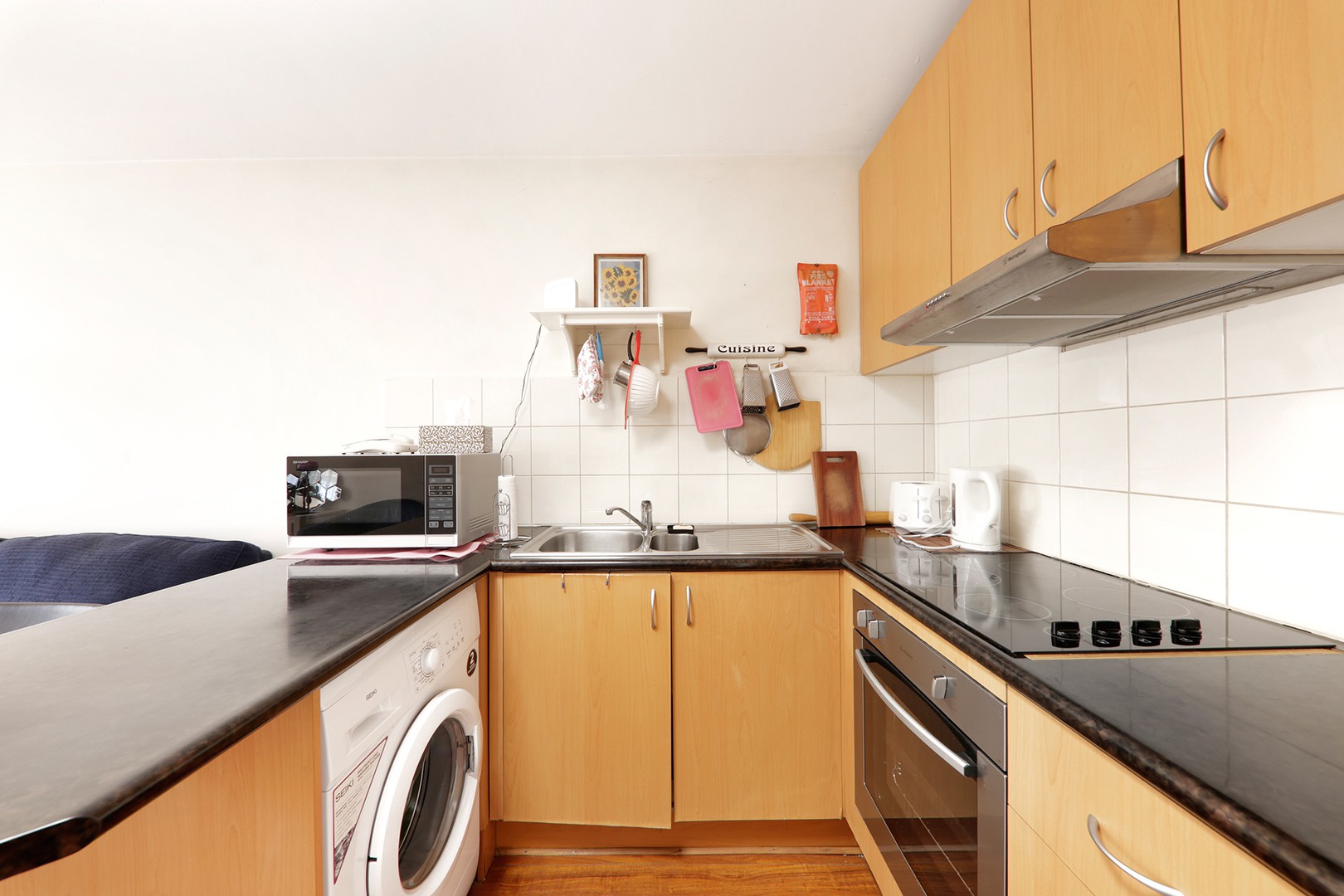 2/8 Adelaide StreetMurrumbeena, VIC 3163, Murrumbeena - Thumbnail 6