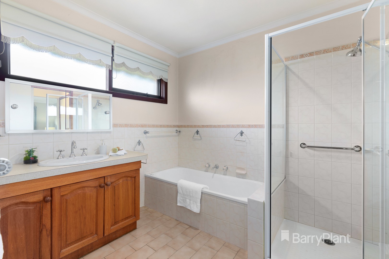 2/12 Albenca StreetMentone, VIC 3194, Mentone - Thumbnail 3