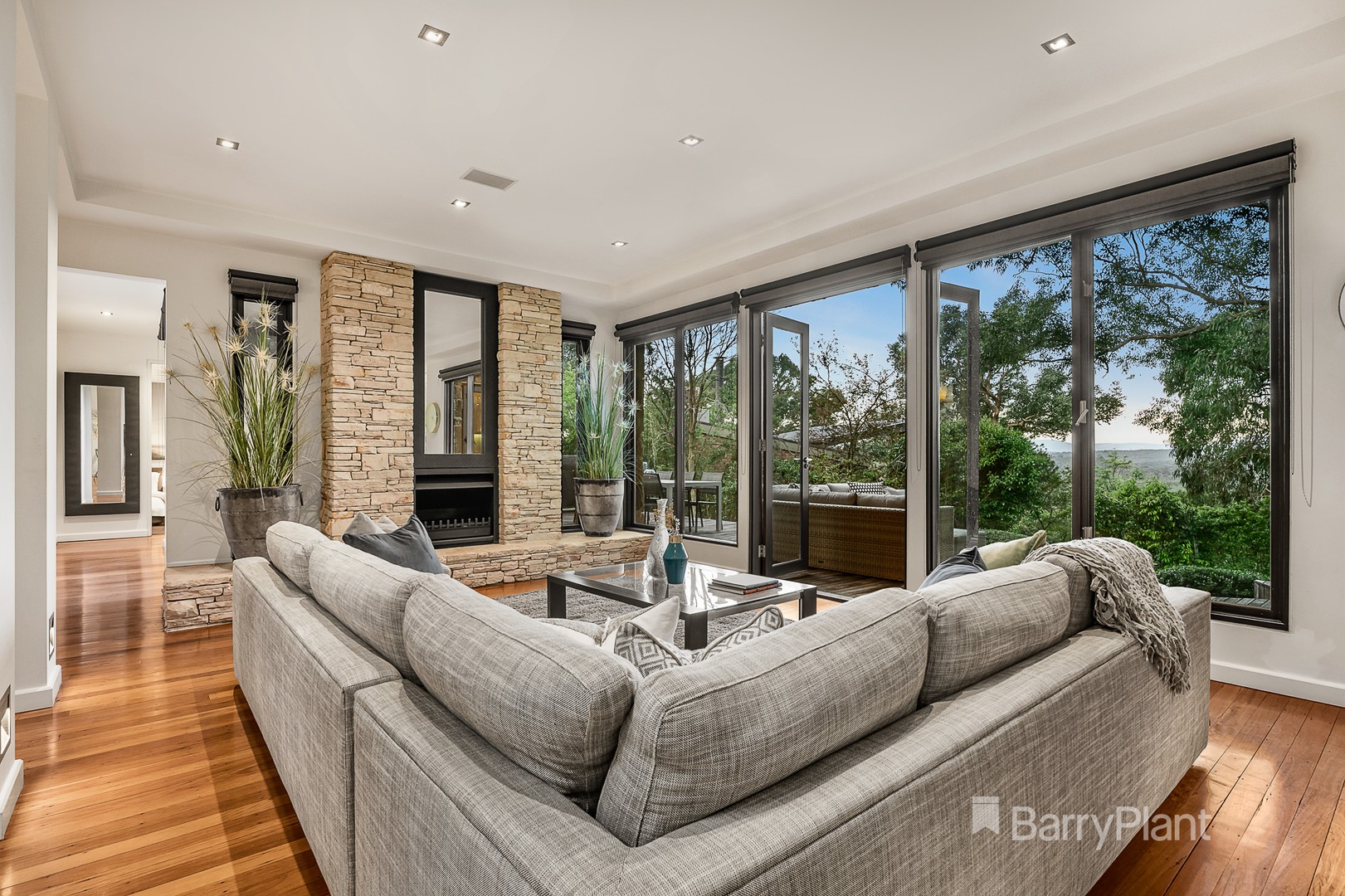 38 Pound Road, Warrandyte, VIC 3113, Warrandyte - Thumbnail 2