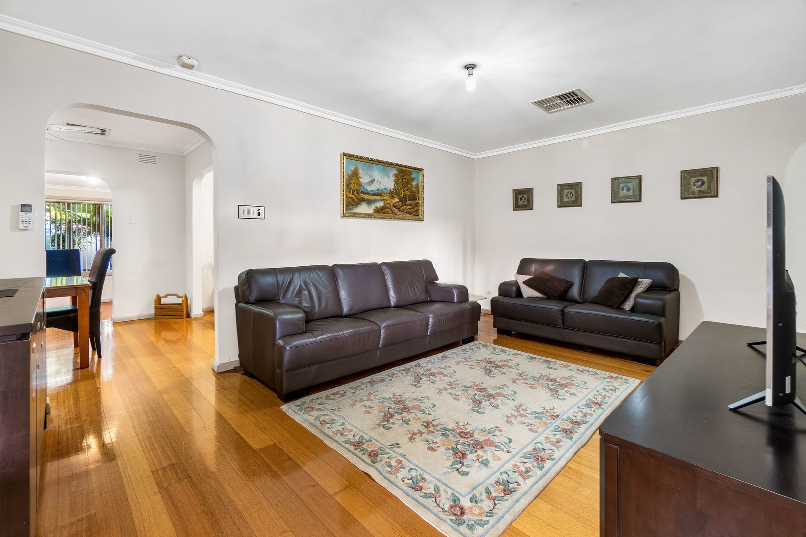14 Chelmsford CrescentSt Albans, VIC 3021, St Albans - Thumbnail 3