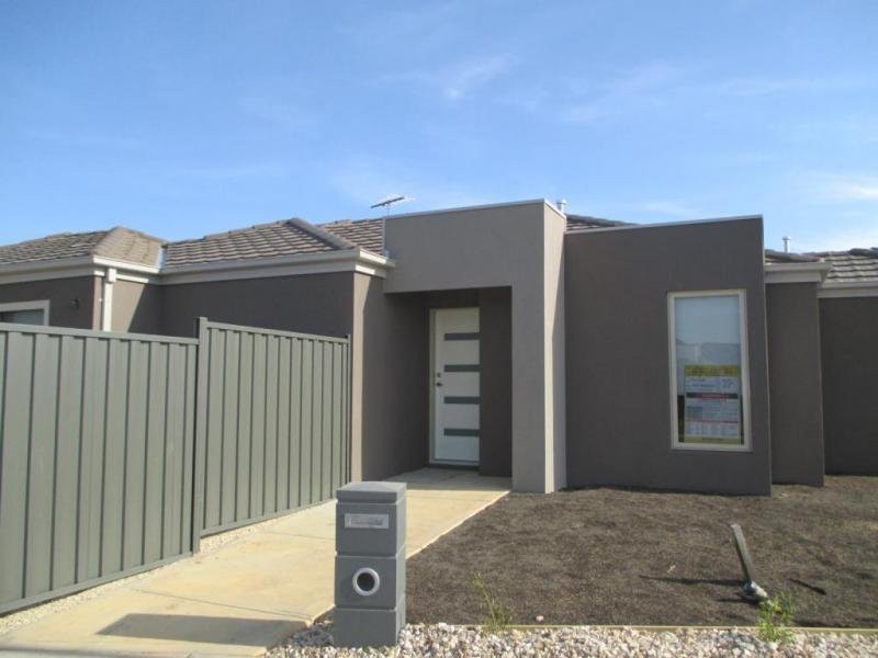 17 Ballybunion Avenue, Craigieburn, VIC 3064 - Thumbnail 1 - 23/11/2020