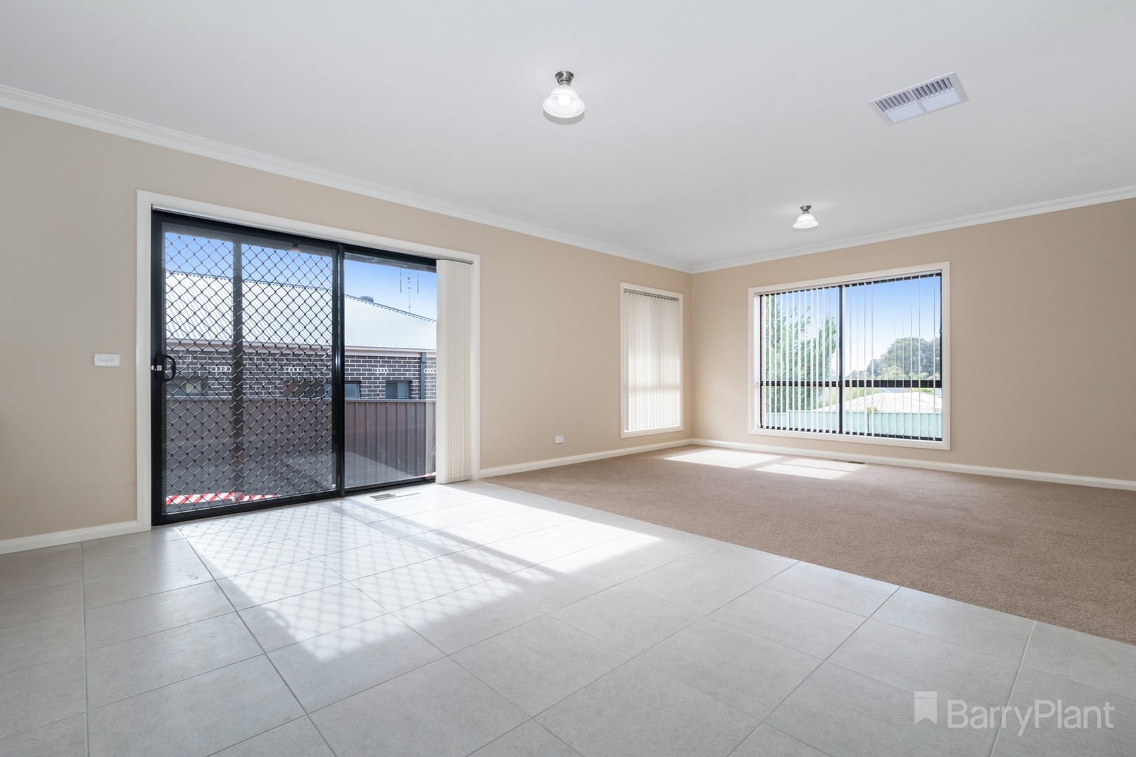 9 Ashbourne Way, Kangaroo Flat, VIC 3555 - Thumbnail 2 - 23/11/2020