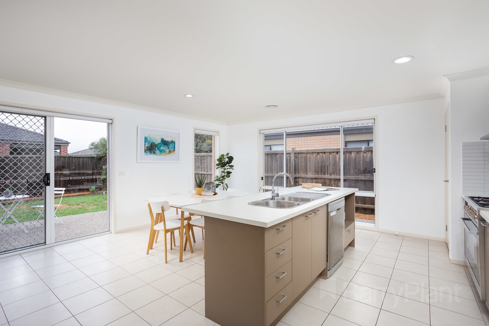 28 Biscay StreetPoint Cook, VIC 3030, Point Cook - Thumbnail 5