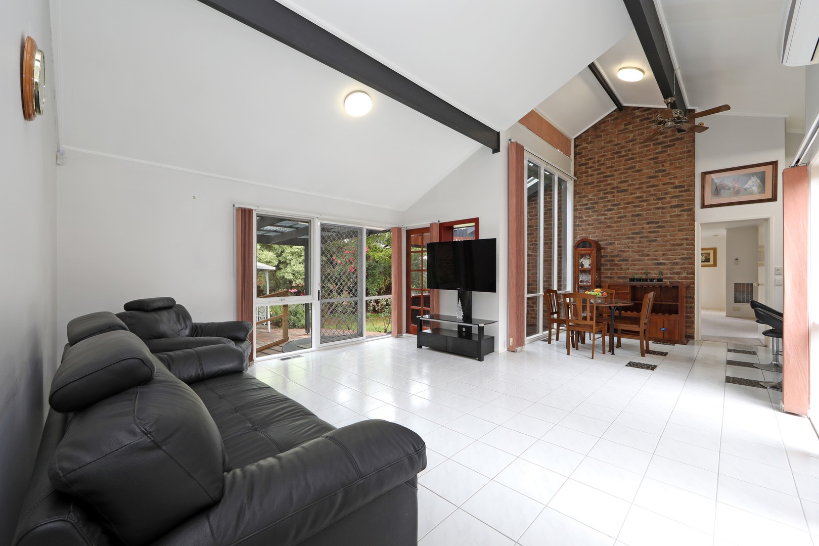 20 Severn CrescentRowville, VIC 3178, Rowville - Thumbnail 6
