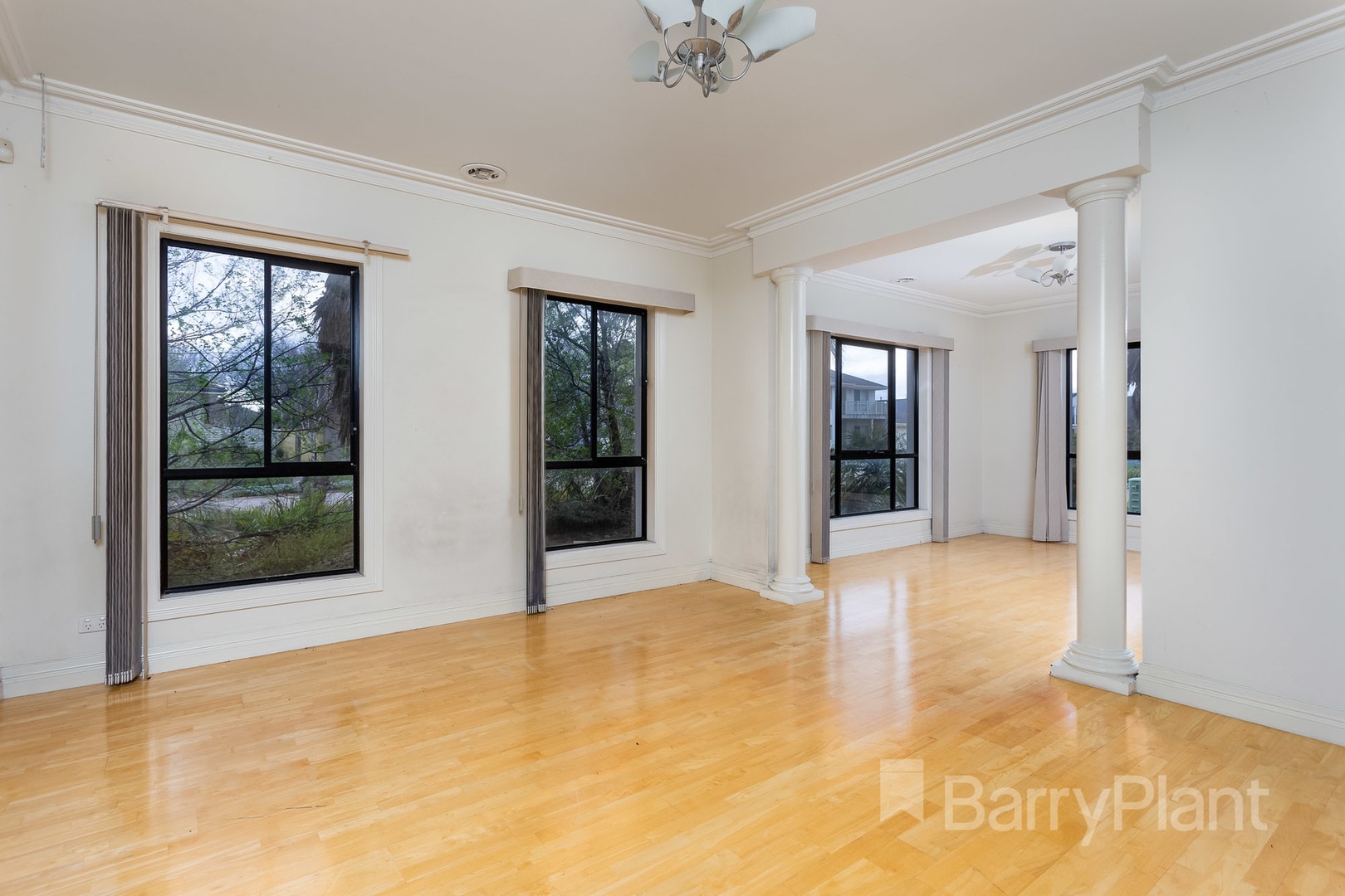 20 Eagleview PlaceSanctuary Lakes, VIC 3030, Sanctuary Lakes - Thumbnail 4