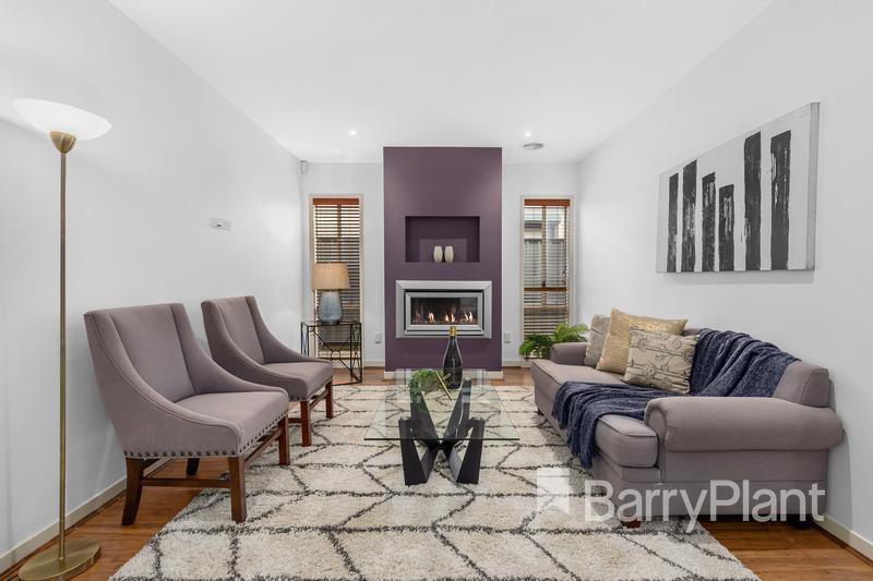 10 Paddys PlaceSouth Morang, VIC 3752, South Morang - Thumbnail 2