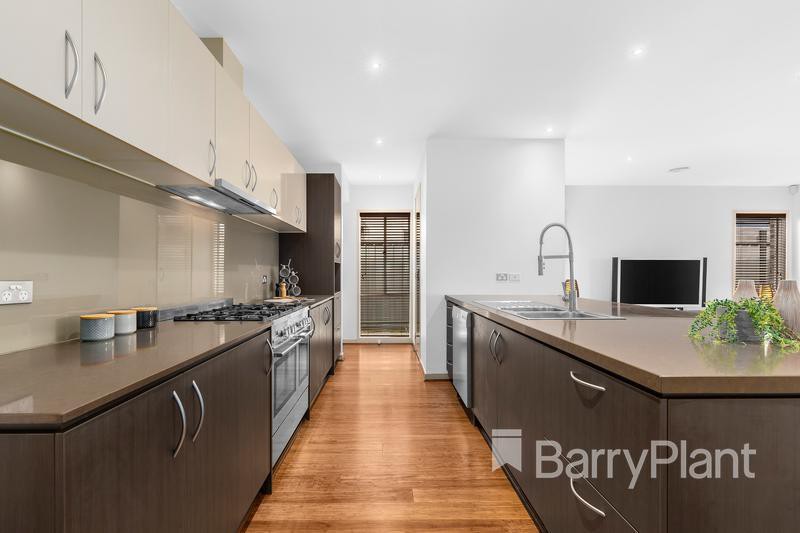 10 Paddys PlaceSouth Morang, VIC 3752, South Morang - Thumbnail 3