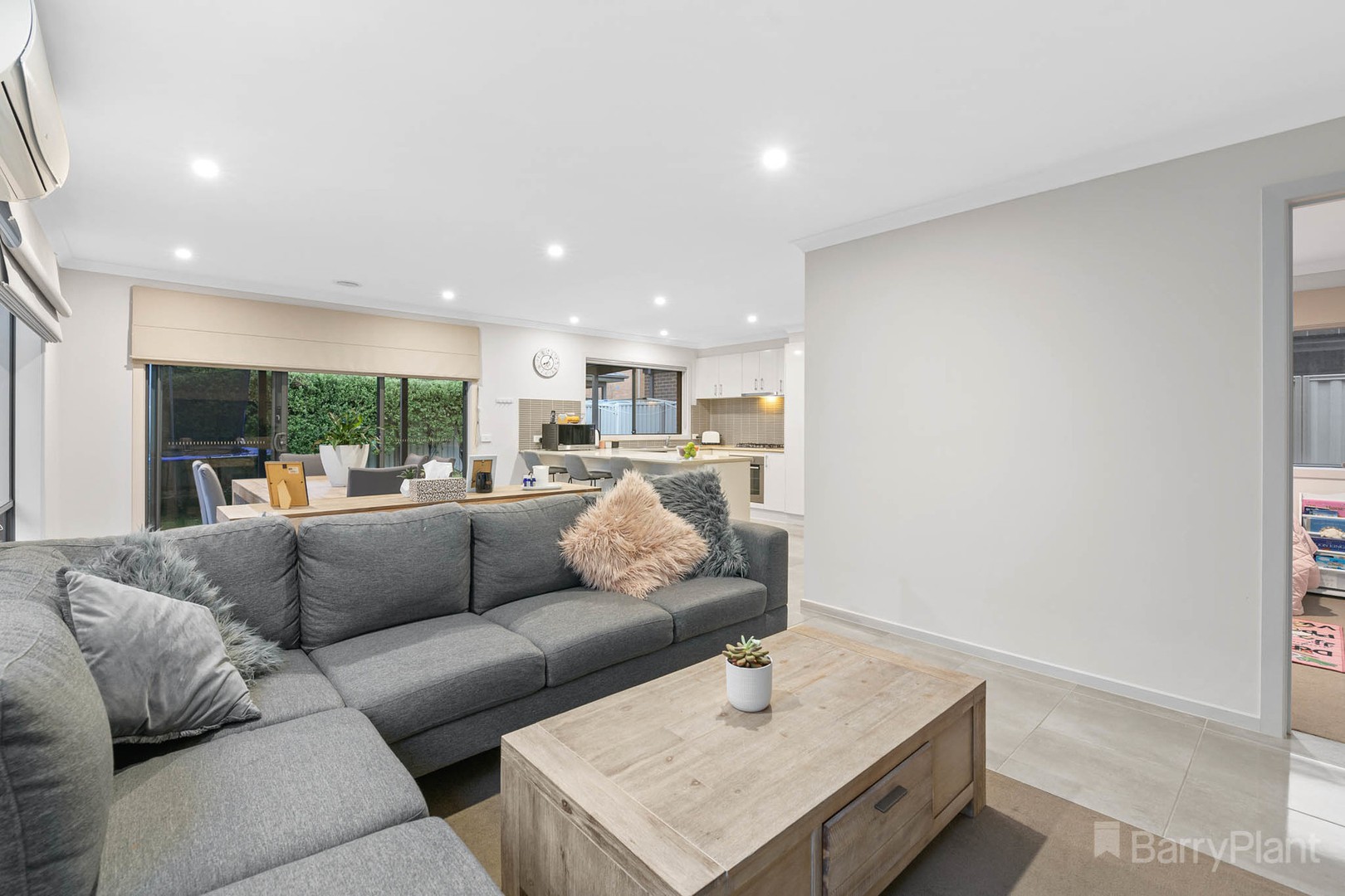 16 Romina StreetPakenham, VIC 3810, Pakenham - Thumbnail 4