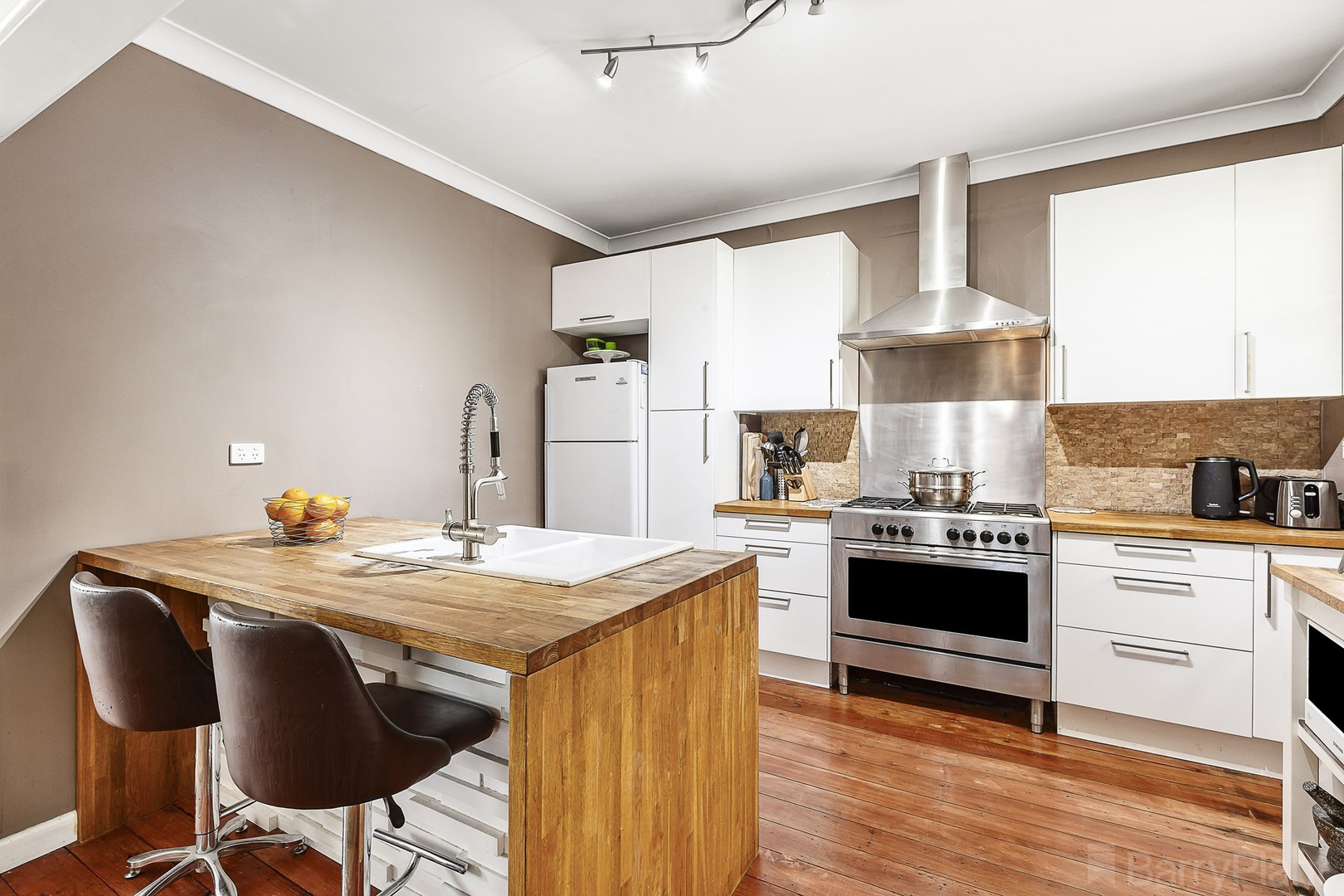 43 Caroline StreetRingwood, VIC 3134, Ringwood - Thumbnail 2