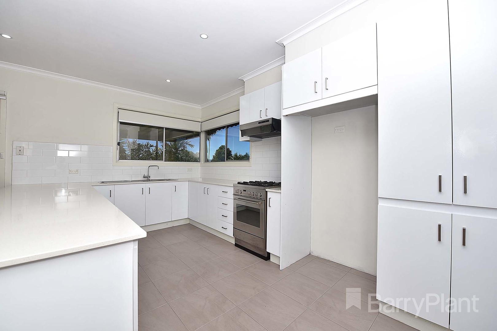 12 Somerset DriveDandenong North, VIC 3175, Dandenong North - Thumbnail 2