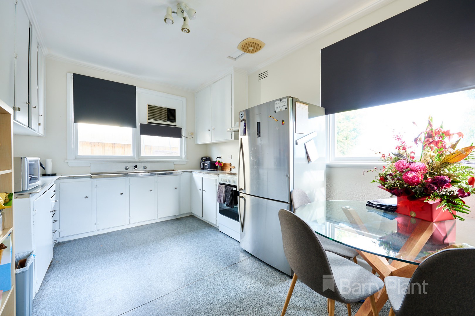 12 Barnett GroveNoble Park, VIC 3174, Noble Park - Thumbnail 2