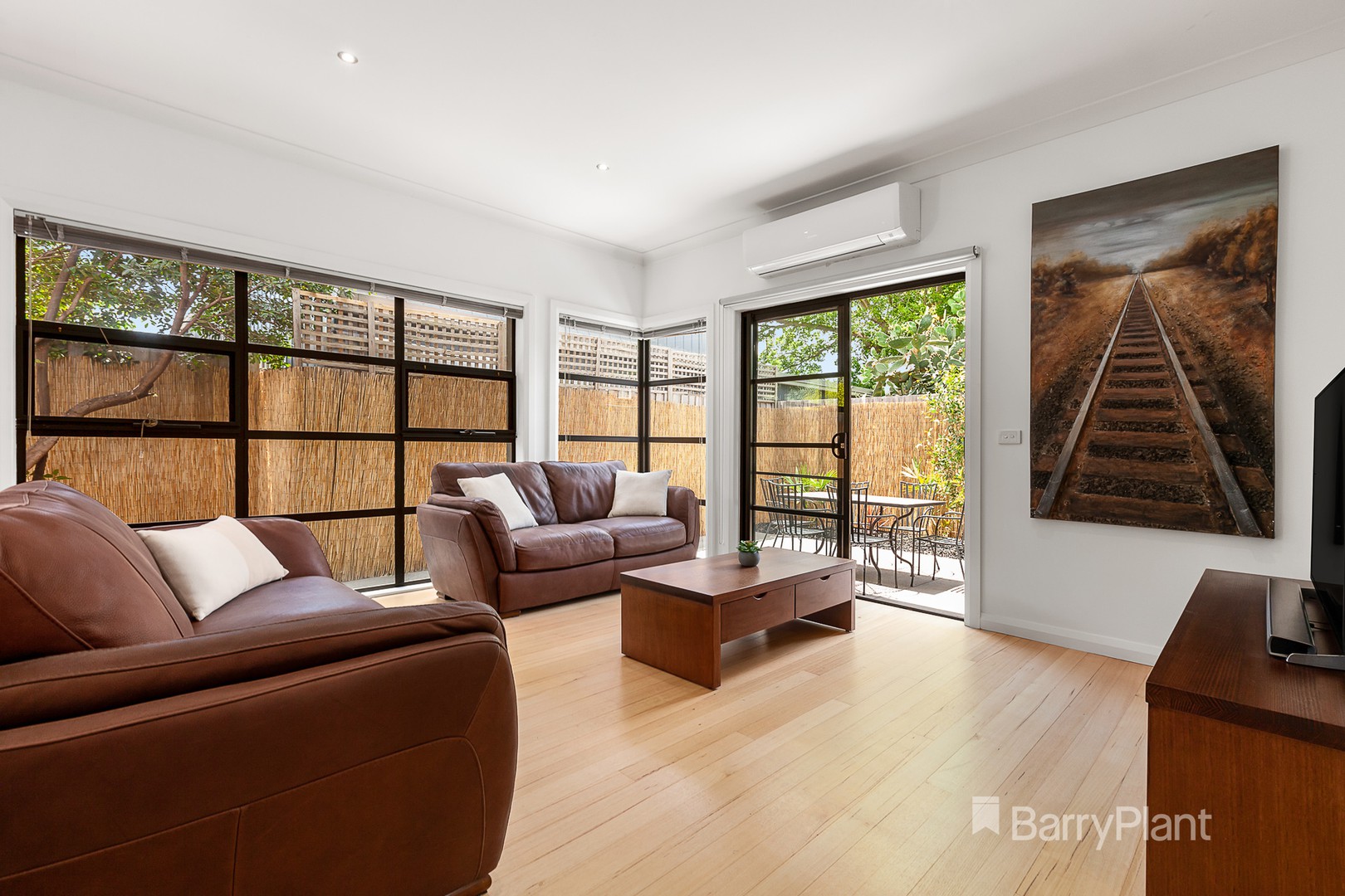 22B Pleasant StreetPascoe Vale, VIC 3044, Pascoe Vale - Thumbnail 2