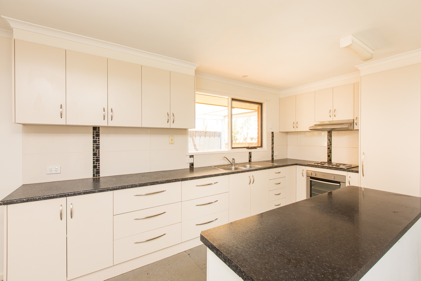10 Coleman AvenueMildura, VIC 3500, Mildura - Thumbnail 2