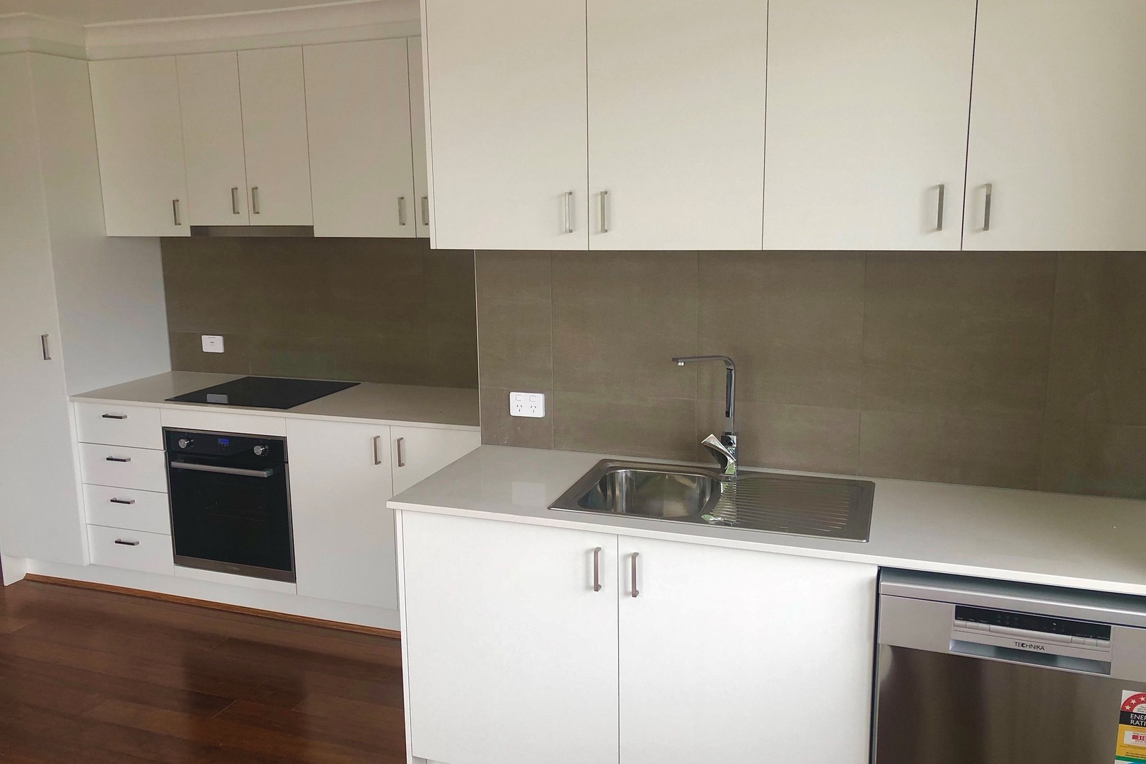 101/8 Tulip CrescentBoronia, VIC 3155, Boronia - Thumbnail 4