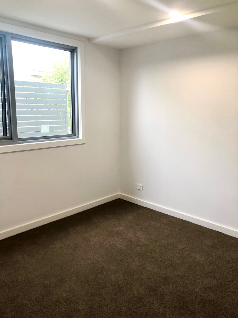 101/8 Tulip CrescentBoronia, VIC 3155, Boronia - Thumbnail 5