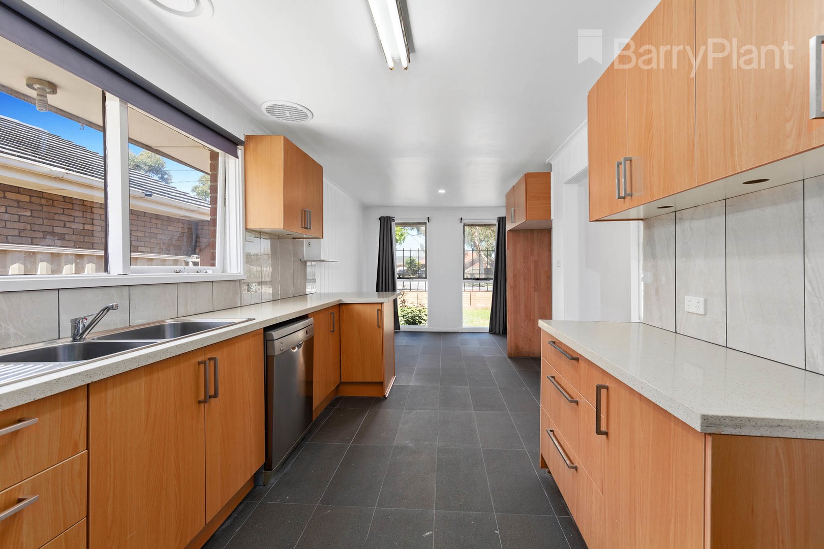 91 Birchwood BoulevardDeer Park, VIC 3023, Deer Park - Thumbnail 6