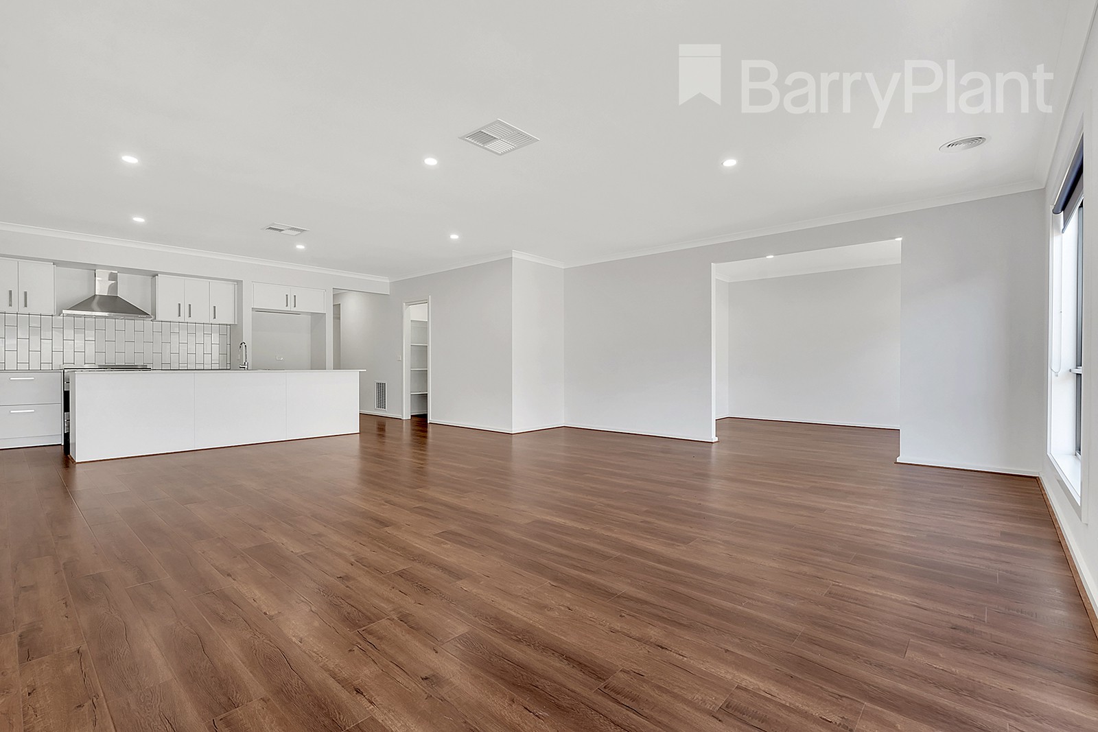 6 Selwood Road, Mickleham, VIC 3064 - Thumbnail 2 - 01/12/2020