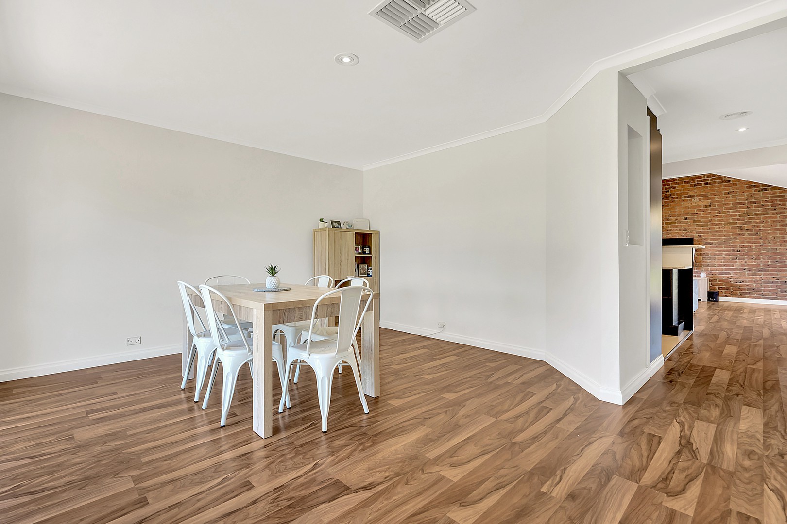 36 Banbury CrescentCraigieburn, VIC 3064, Craigieburn - Thumbnail 6