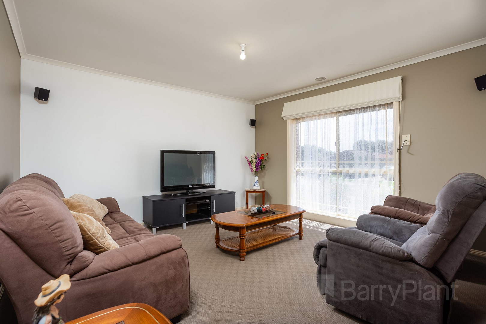 92 Seabrook BoulevardSeabrook, VIC 3028, Seabrook - Thumbnail 2