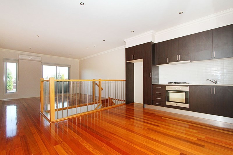 2/224 Spring StreetReservoir, VIC 3073, Reservoir - Thumbnail 2