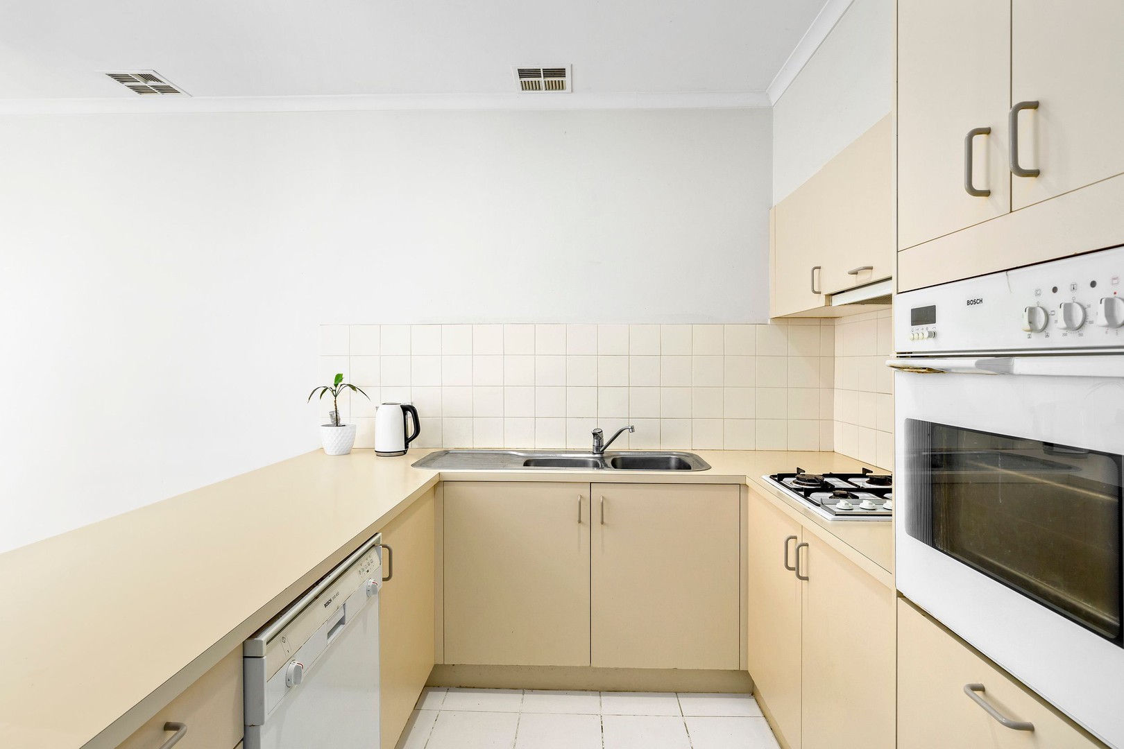 13/2A Cameron RoadEssendon, VIC 3040, Essendon - Thumbnail 5