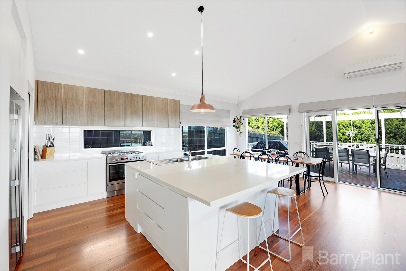 22 Jefferson Road, Garfield, VIC 3814 - Thumbnail 2 - 02/12/2020