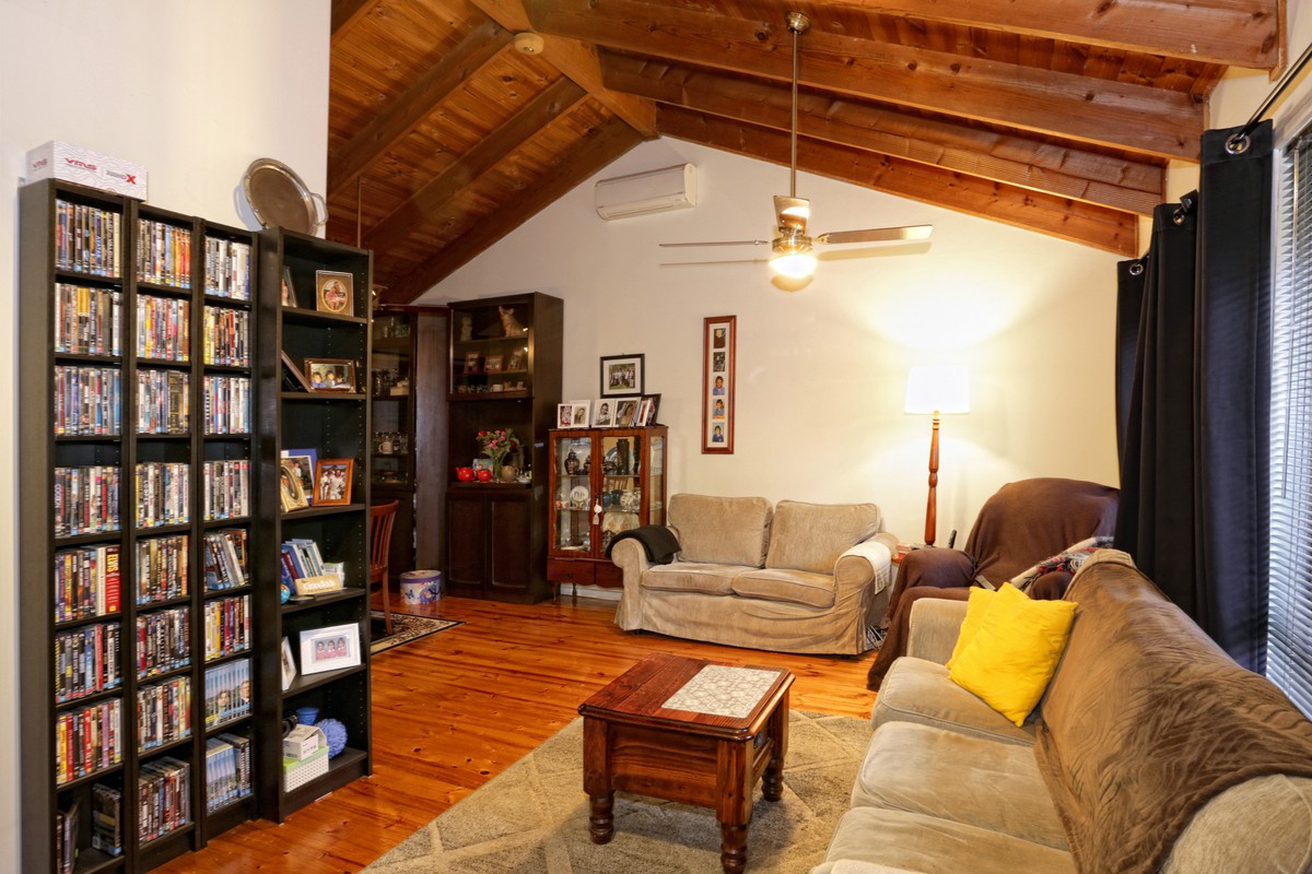 16 Springs StreetCockatoo, VIC 3781, Cockatoo - Thumbnail 2