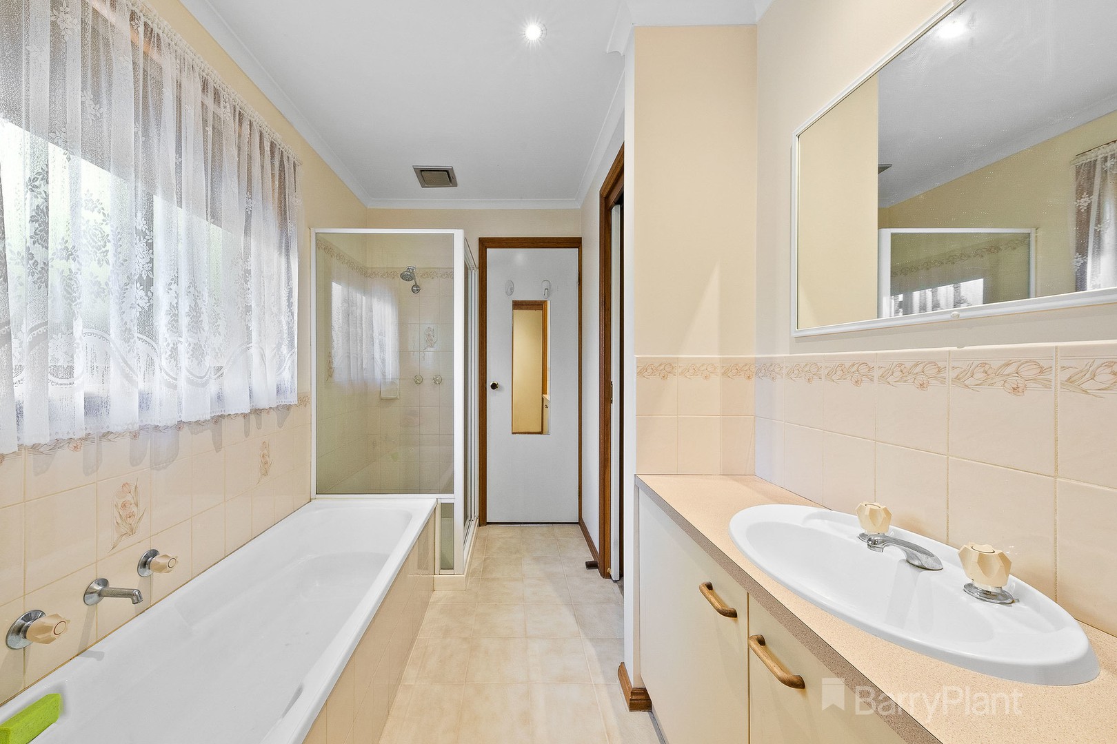 1/7 Inverness ClosePakenham, VIC 3810, Pakenham - Thumbnail 2